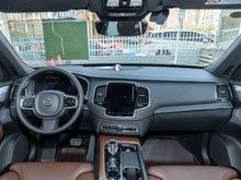 2023 ֠XC90 B6 źA 7