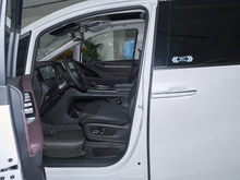 2024 M8 ϵ 400T F