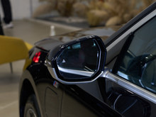 2025 Ri5 eDrive 40L M\b