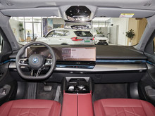 2025 Ri5 eDrive 35L M\b