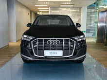 2023 µQ7 45 TFSI quattro S line˶