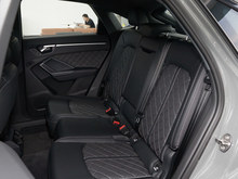 2025 µQ3 quattro 45ذ 40TFSI ʱж